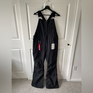 NWT Volcom Women's Swift Bib Overall Snow pant Black Size L Snowboard Ski Pant